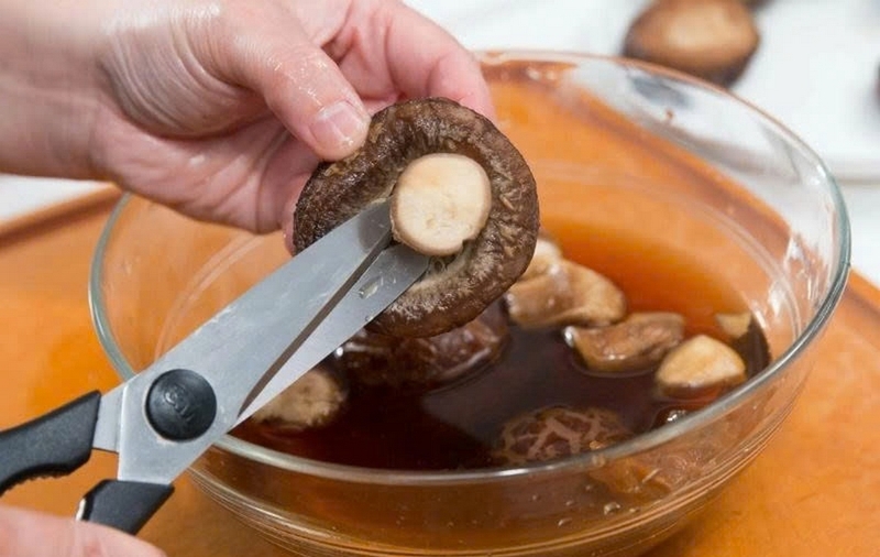 canh thịt bò nấm hương ảnh 2
