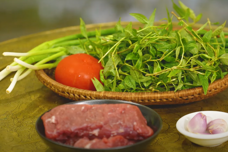 Canh thịt bò thuôn hành răm (1)