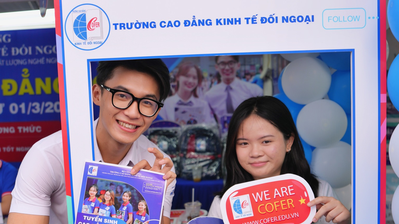 Các chính sách học bổng và miễn giảm của Cao đẳng Kinh tế Đối ngoại