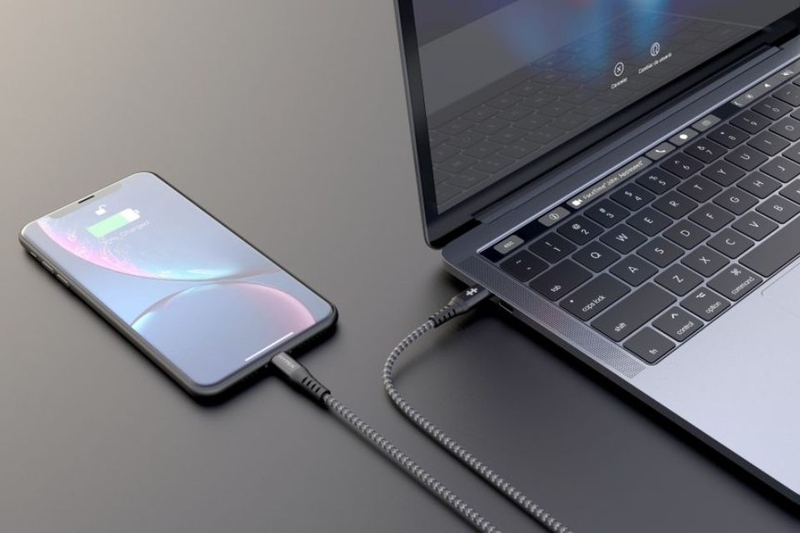 cap-sac-hyperdrive-type-c-to-lightning-mfi-1m-hd-clb513-4.jpg