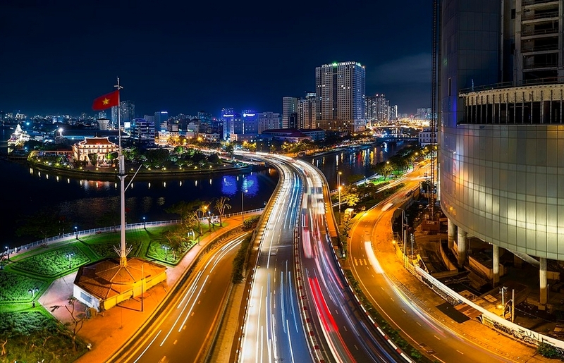 cap sài gòn về đêm ảnh 2