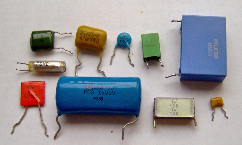 Capacitor là gì 2