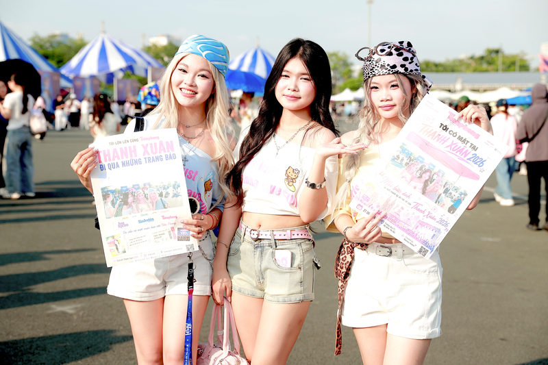 Caption đi concert 3