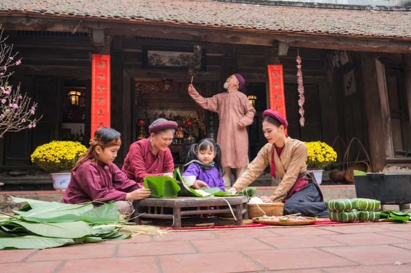 Câu đối Tết 7