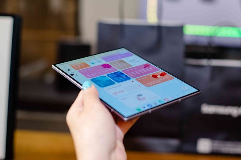 cau-hinh-samsung-galaxy-z-fold-8-4.jpg