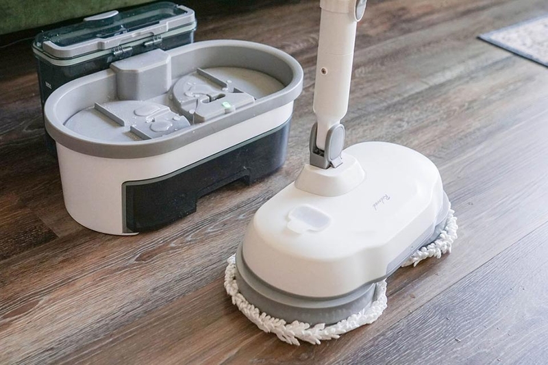 Cây lau nhà bằng điện - 04