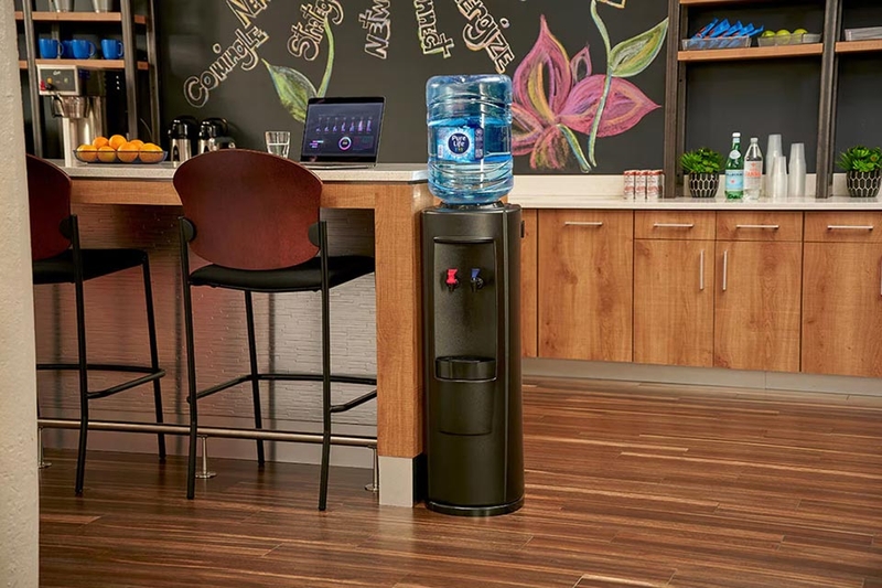 Mua cây nước nóng lạnh ở đâu tại Bắc Giang - 02