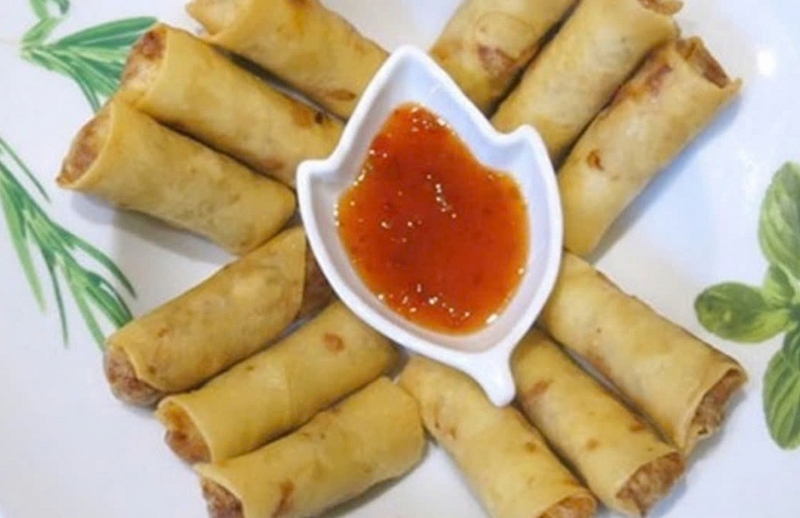 Chả giò tôm thịt khoai môn là gì?