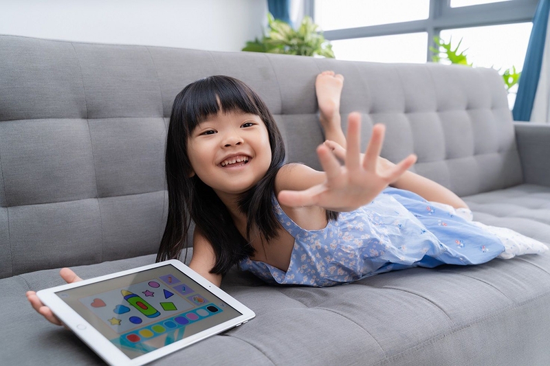 Cha mẹ chơi gì cùng con khi nghỉ hè - 08