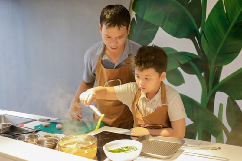 Cha mẹ chơi gì cùng con khi nghỉ hè - 02