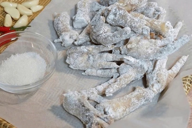 chân gà chiên mắm tỏi ảnh 3