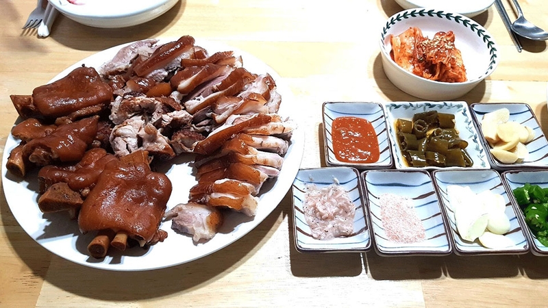Chân giò hầm Hàn Quốc - 01
