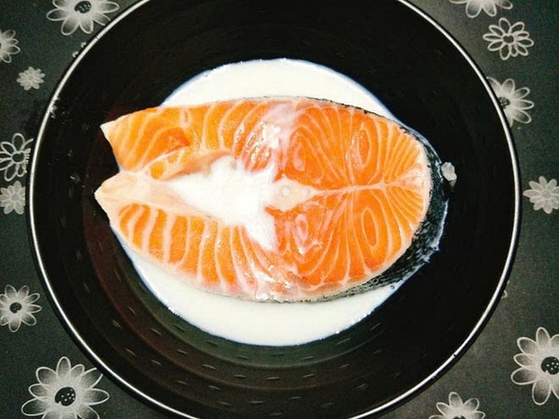 cháo cá hồi bí đỏ ảnh 5