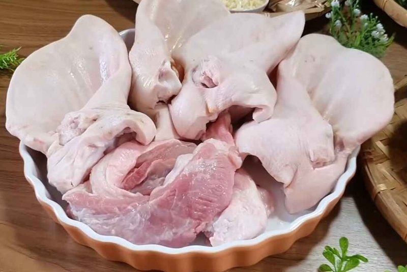 Cách chọn tai heo tươi ngon