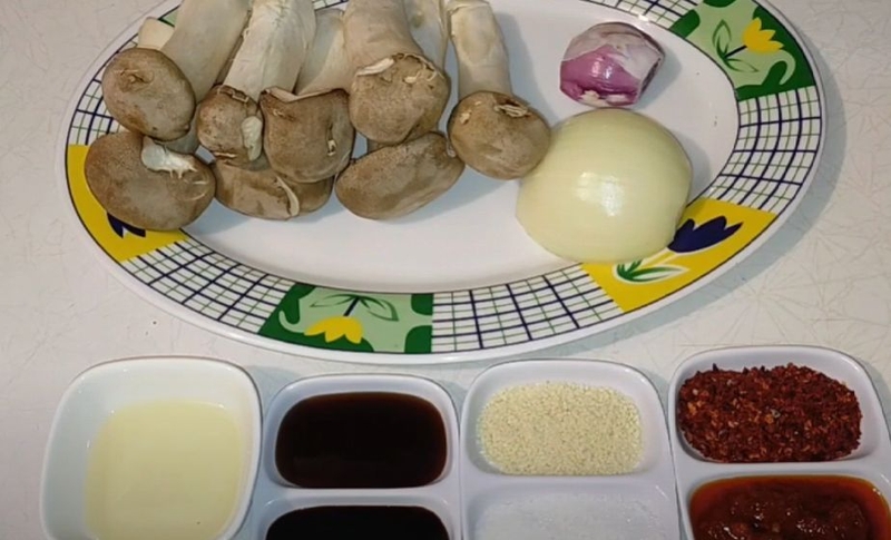 nguyen lieu nam dui ga sot sa te