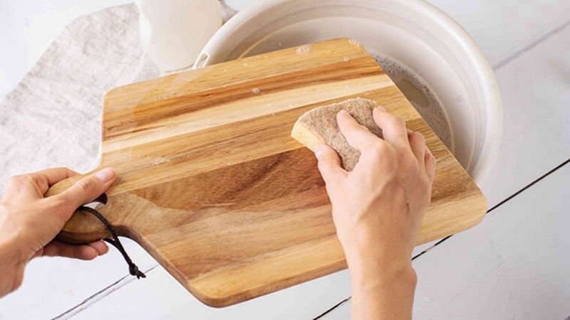 Làm sạch dụng cụ chế biến