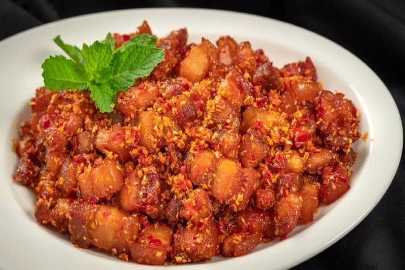 Thịt ba chỉ xào sả ớt