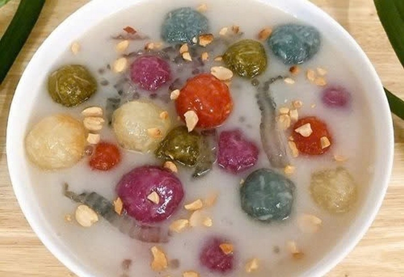 Chè khoai mì ngũ sắc thơm ngon