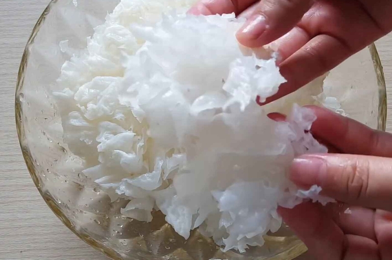 chè nấm tuyết táo đỏ 5