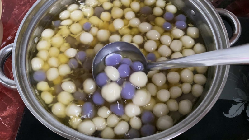 Chè ỷ hoa đậu biếc