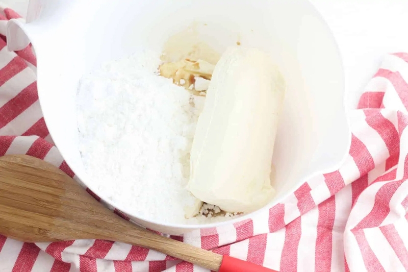 Cheesecake dâu tây việt quất - 07