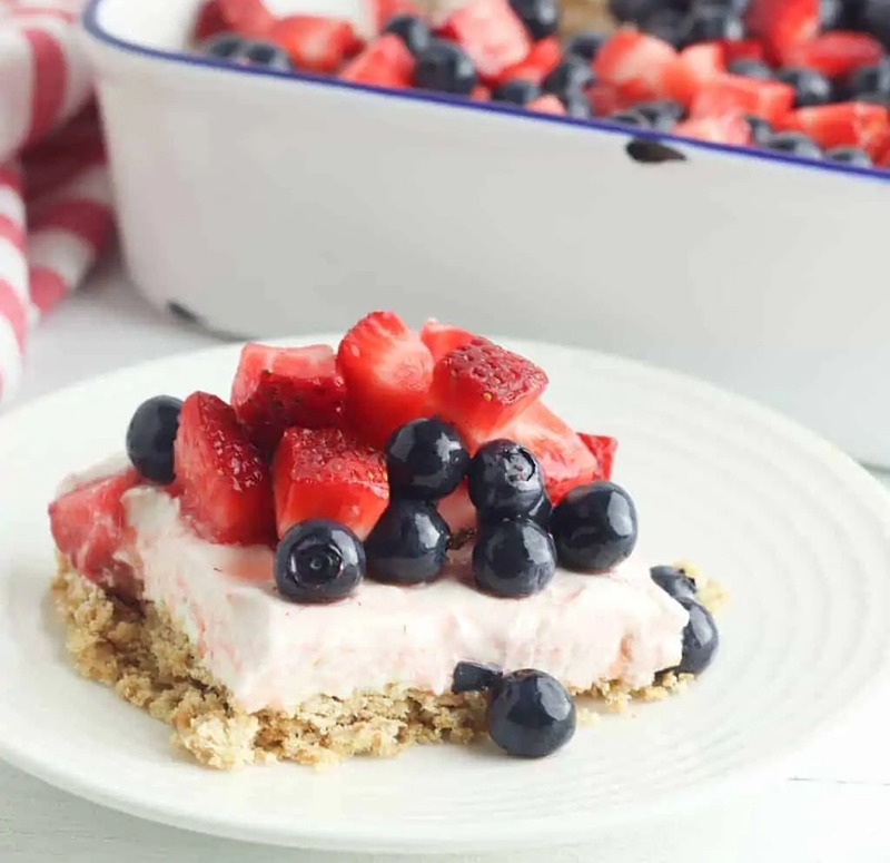 Cheesecake dâu tây việt quất - 13