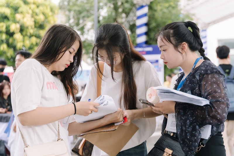 Chi phí sinh hoạt sinh viên 1 tháng bao nhiêu 2