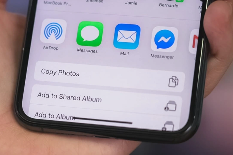 Chia sẻ ảnh, video qua AirDrop trên iPhone Xs (2)