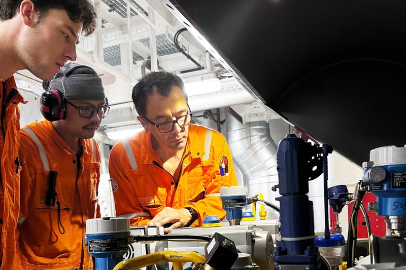 chief-engineer-la-gi-b.jpg