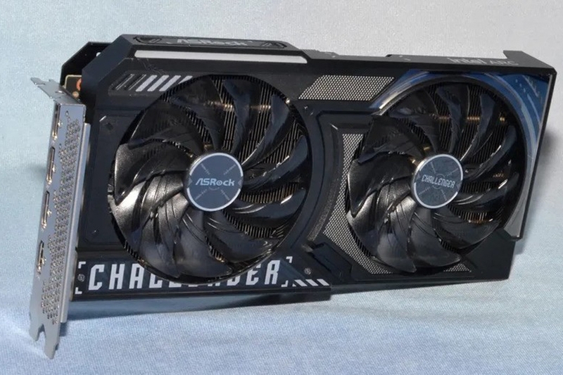 Intel Arc B570