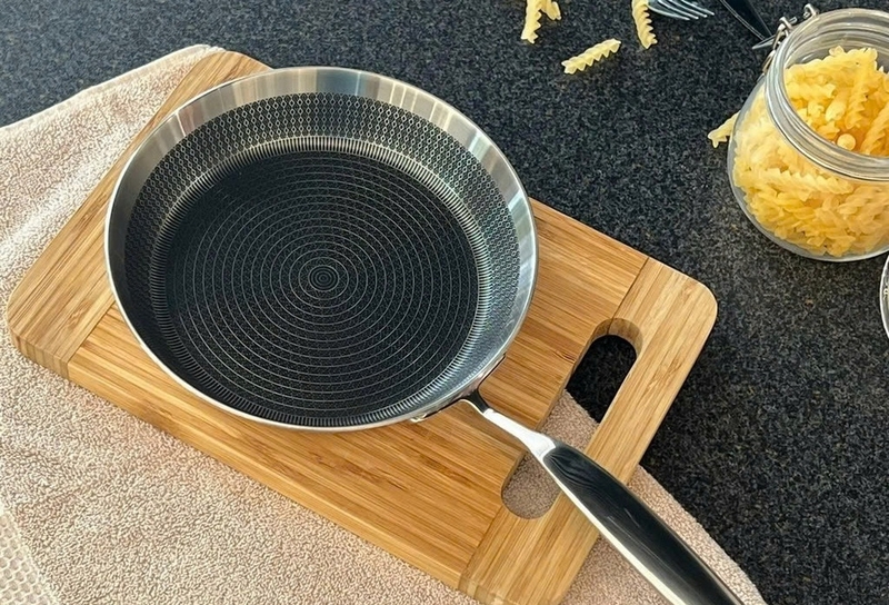 Chọn dáng nào cho chảo ảnh 3