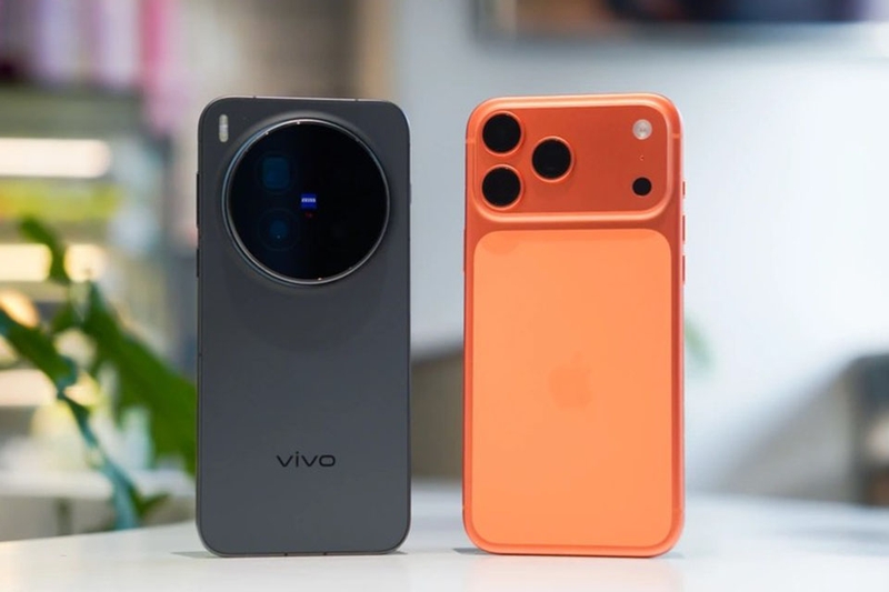 chon-iphone-17-pro-max-hay-vivo-x300-pro-1.jpg