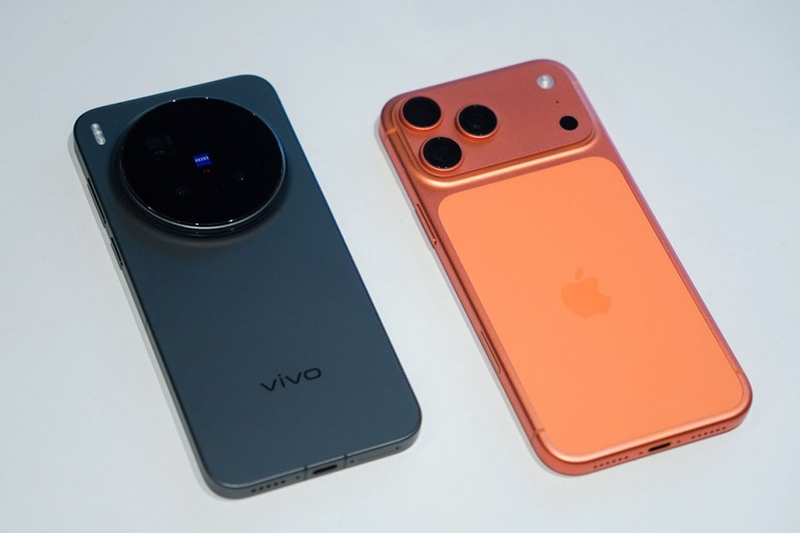 chon-iphone-17-pro-max-hay-vivo-x300-pro-8.jpg