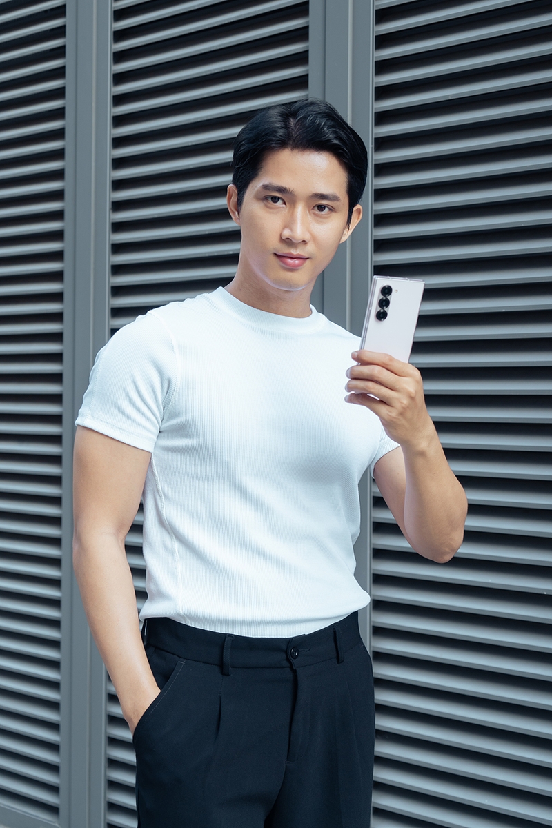 chon-qua-14-3-chon-galaxy-z-fold6 (2).jpg