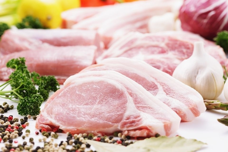 chọn thịt thăn heo làm chà bông bằng máy xay sinh tố