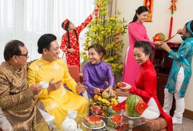 chọn tuổi xông nhà ảnh 1