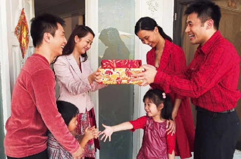 chọn tuổi xông nhà ảnh 2