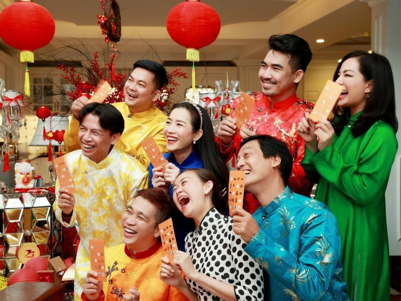 chúc tết 2025 bạn bè hài hước hình 1