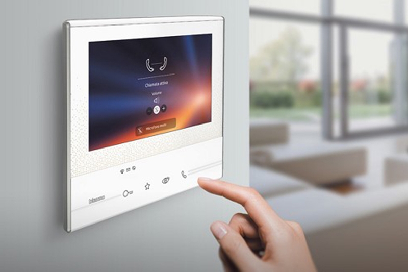 Chuông cửa màn hình trên camera 12