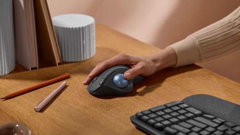 Logitech Ergo M575