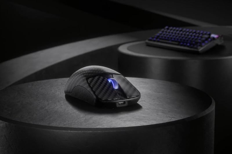 Chuột Gaming không dây Asus ROG Harpe Ace Extreme Thiết kế sợi carbon mở ra chuẩn mực mới về trọng lượng