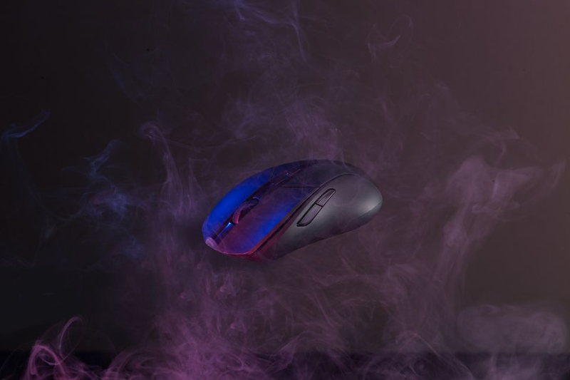 chuot-gaming-khong-day-v300se-3.jpg
