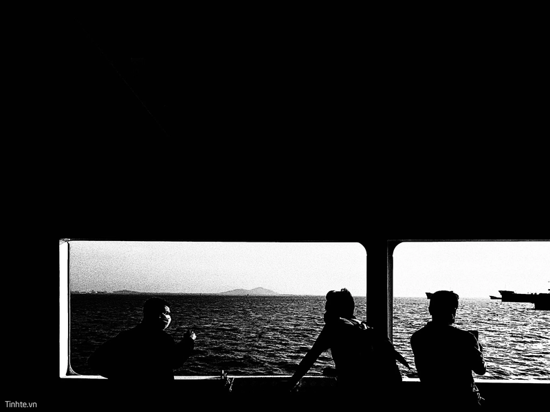 chup-anh-trang-den-tren-iphone-3.png
