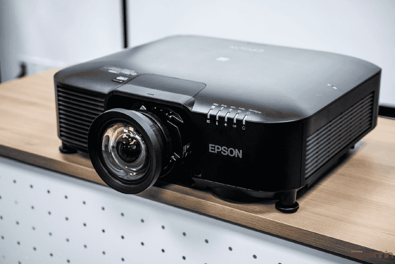 chuyen che do man hinh may chieu epson