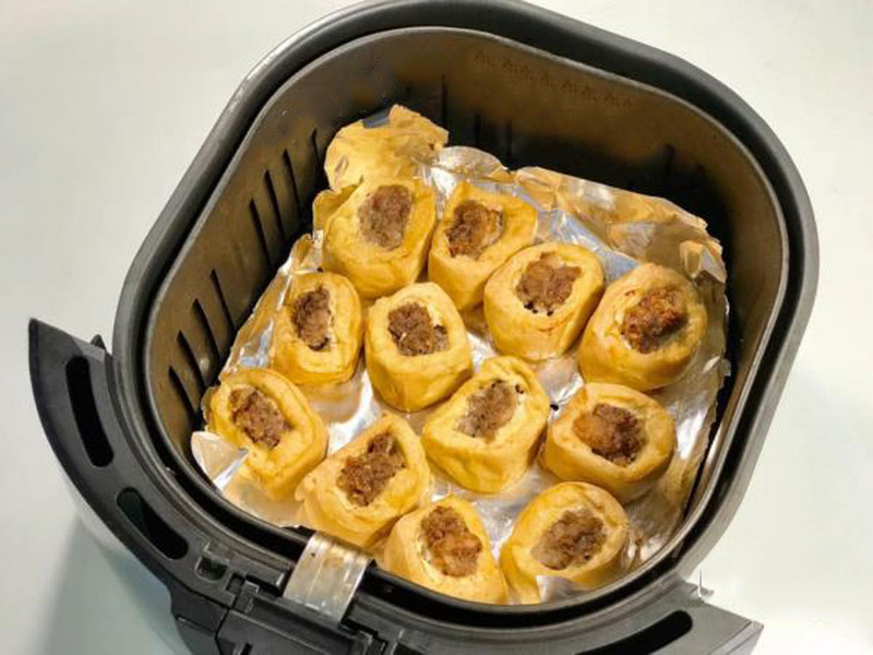 Có cho đồ sứ vào nồi chiên không dầu được không 3