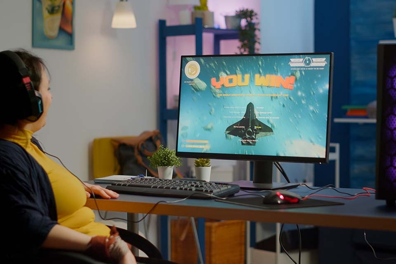 Có nên chơi game trên máy ảo 10