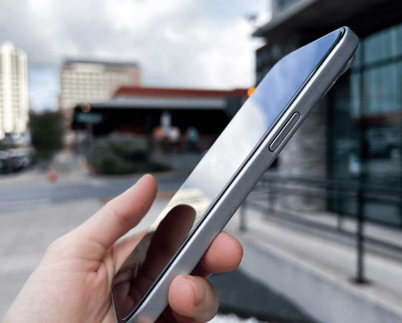 Có nên dán kính cường lực cho iPhone - 06