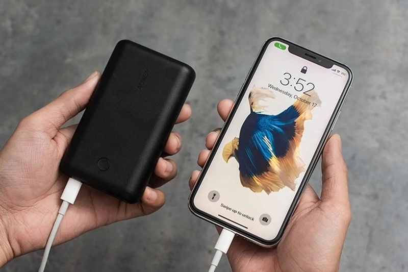 Có nên dùng sạc dự phòng cho iPhone 1