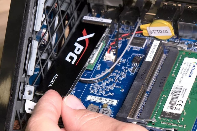 Có nên lắp thêm SSD cho máy tính không 10
