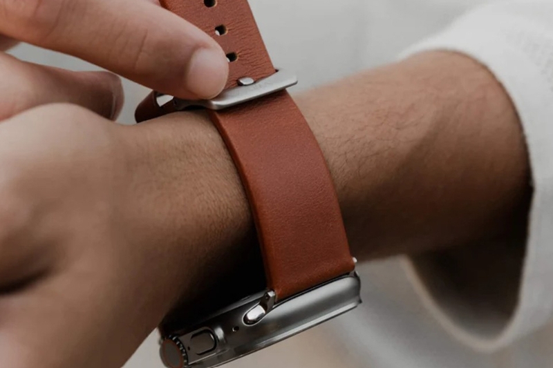 co-nen-mua-day-deo-apple-watch-da-khong-2.jpg